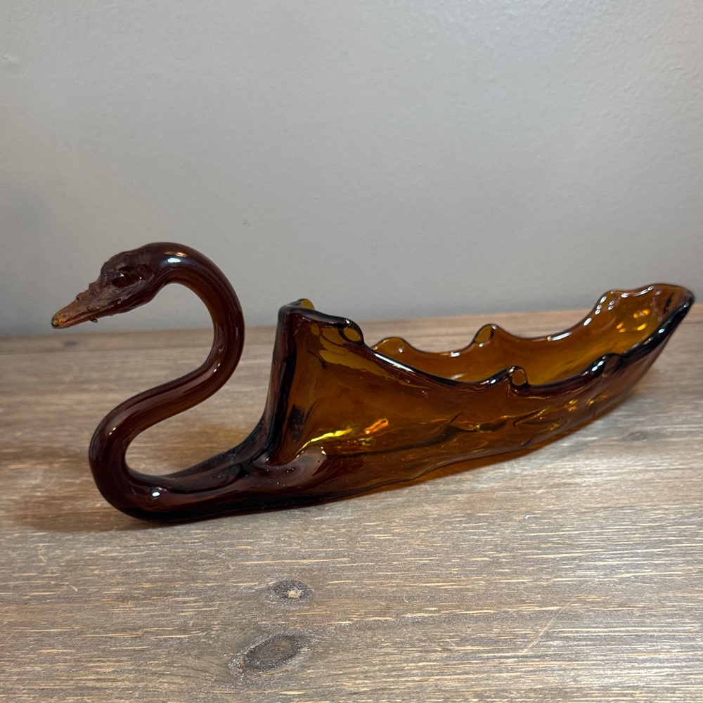 Elegant Brown Glass Swan Figurine